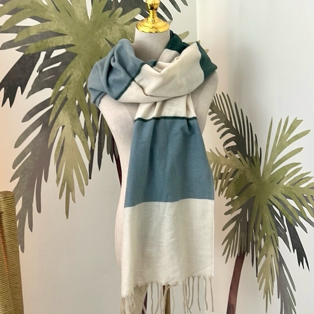 Pretty Persuasions, Sinfully Soft Colorblock Scar… - image 5